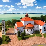 Сasa de vacaciones Háziállatbarát Bichon Medencehasználattal