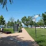 Háziállatbarát Bichon Medencehasználattal *