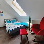 Háziállatbarát Bichon Medencehasználattal * Fonyód