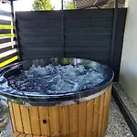 Háziállatbarát Bichon Medencehasználattal Сasa de vacaciones *