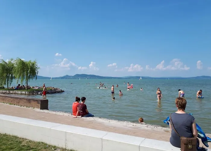 Haziallatbarat Bichon Nyaralo Medencehasznalattal Ferienhaus