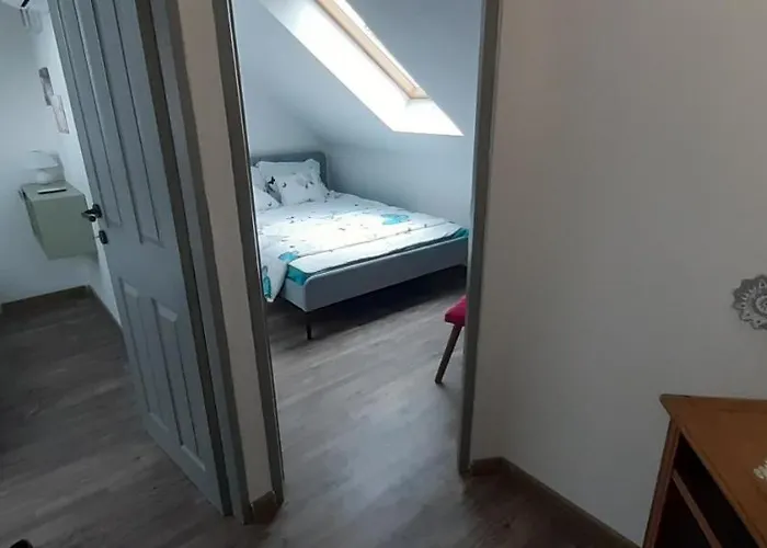 Haziallatbarat Bichon Nyaralo Medencehasznalattal Ferienhaus *